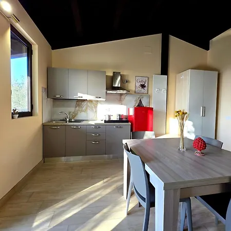 O Lauru - Proppro Srl Lantgård Santa Lucia del Mela